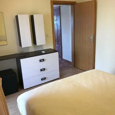 Xvii Apartment